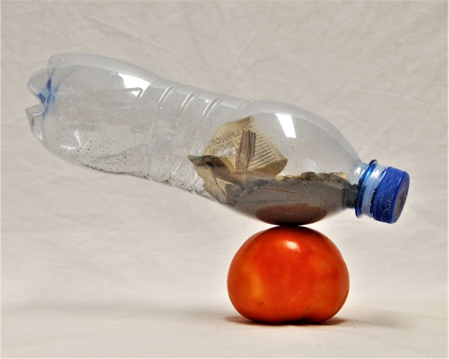 Equilibri precari